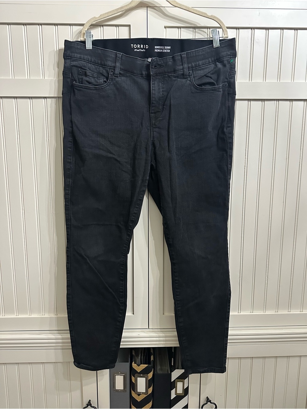 torrid Black Bombshell Skinny Jeans - Premium Stretch Mid Rise Size Plus 20R